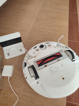 Robot Aspirador Xiaomi averiado.