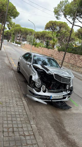 Mercedes Benz E240 para piezas