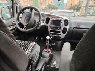 Hyundai H-1 2001