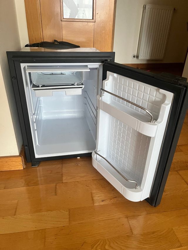 Nevera/Frigorífico para Camper 49L