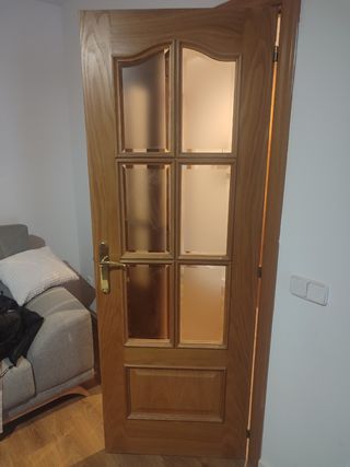 Tapetas y marco de madera roble en buen estado