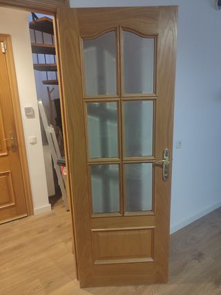 Tapetas y marco de madera roble en buen estado