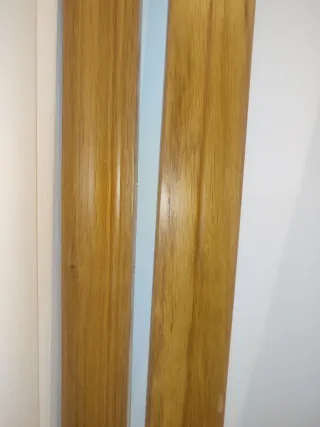 Tapetas y marco de madera roble en buen estado