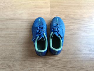 Bambas fútbol Decathlon Talla 29 Azul
