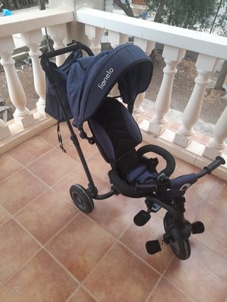 Triciclo infantil con pedales