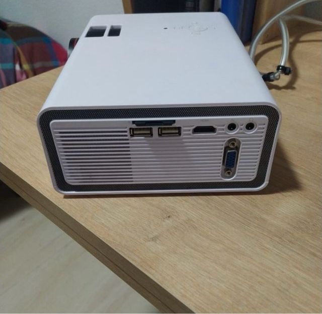 Proyector Yaber Blanco Superligero