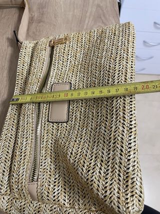 Bolso de paja beige