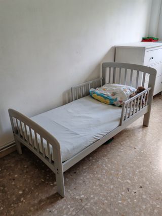 Cama infantil gris