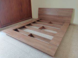 Cama japonesa de madera