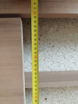 Cama japonesa de madera