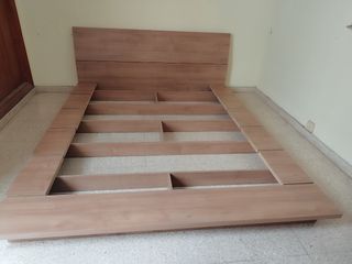 Cama japonesa de madera
