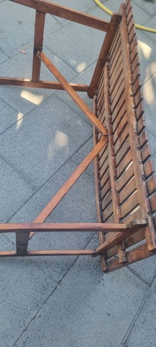 Mesa de madera para jardín