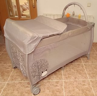 Cuna de viaje conejito gris