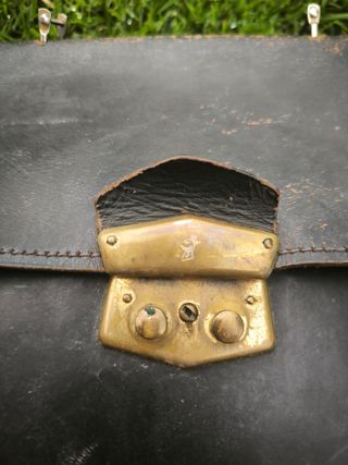 Maletín de cuero antiguo de los años 70