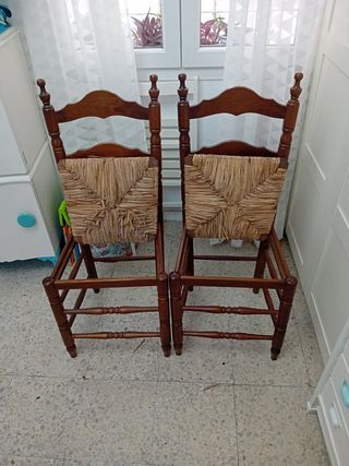 Pareja Sillas Sevillanas o manchegas Pino y Enea