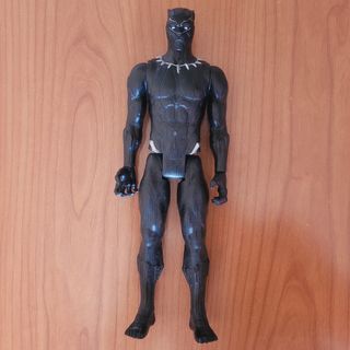 Figuras articuladas de Marvel y DC  (5€/ud)
