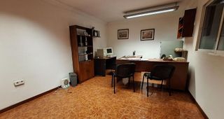 Nave industrial en venta en Noreste-Granja en Jerez de la Frontera