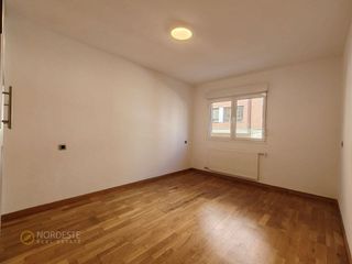 Piso en alquiler en Tenderina Alta - Fozaneldi en Oviedo