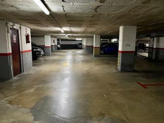 Garaje en venta en Centre en Sabadell