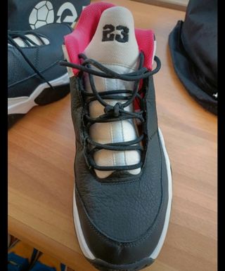Nike Jordan Max Aura 44