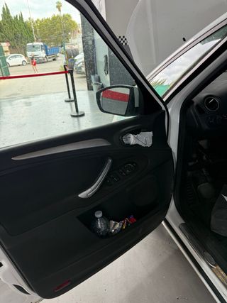 Ford S-MAX 2013