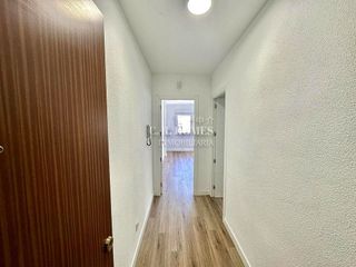 Piso en alquiler en Reyes en Parla