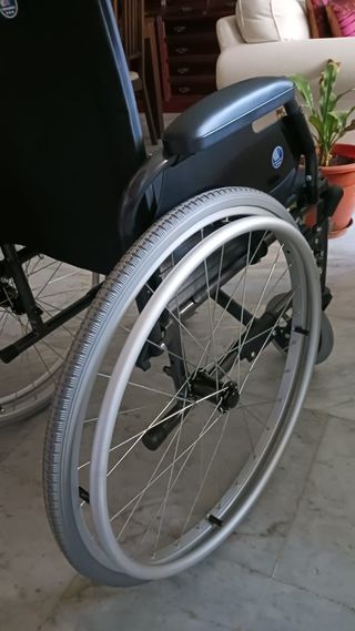 Silla de ruedas sin estrenar