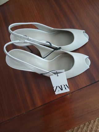 Sandalias Zara Piel Abiertas Blancas