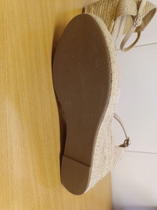 Sandalias Yute Mujer Beige.