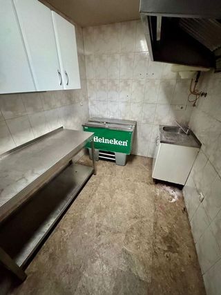 Local comercial en venta en Valdepeñas