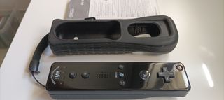 Nintendo Wii Remote Plus y Nunchuk