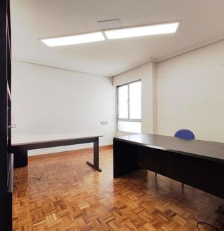 Piso en alquiler en Zona Teatro Campoamor en Oviedo