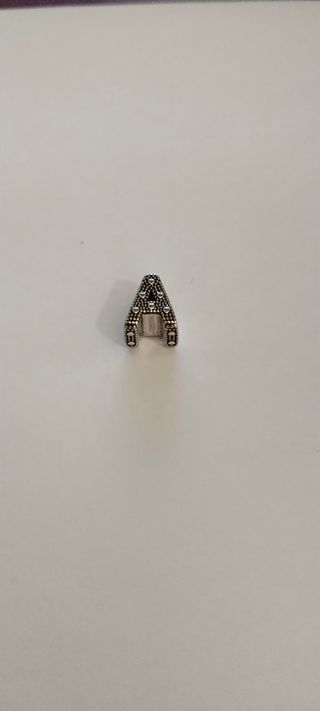 Charm Letra A Pandora Plata
