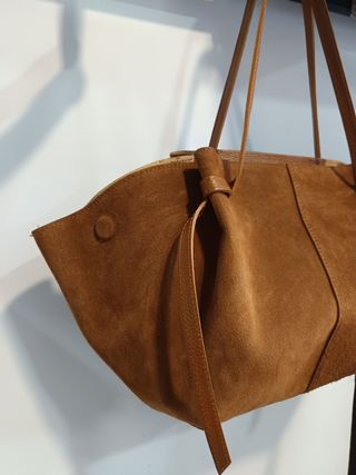 Bolso de piel grande