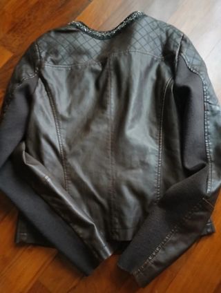 Cazadora polipiel Vero Moda marrón