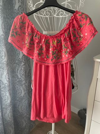 Vestido Tintoretto rosa bordado talla S