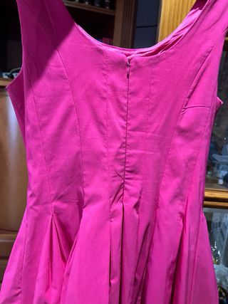 Precioso vestido fucsia con pedrería
