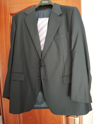 Traje de hombre