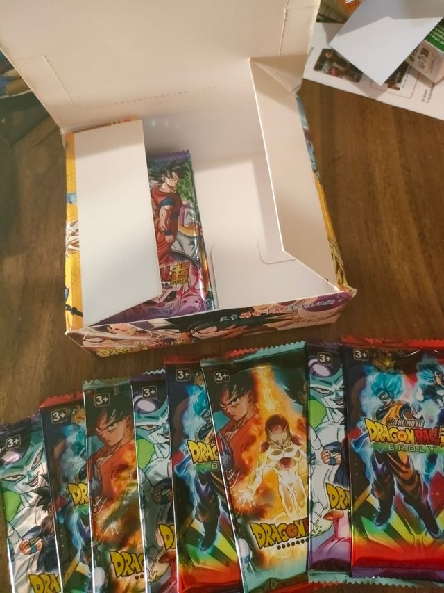 Caja 16 sobres Dragon Ball Super