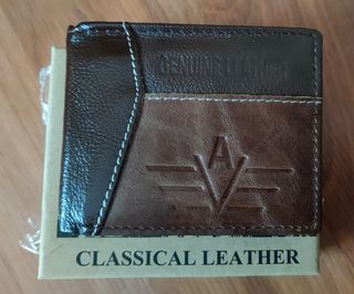 Cartera de piel café