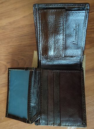 Cartera de piel café