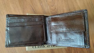 Cartera de piel café