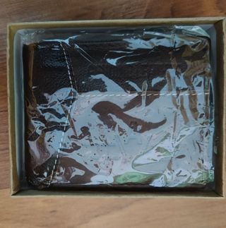 Cartera de piel café