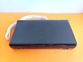 Nintendo DS Lite BLACK con giochi e accessori