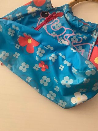 Bolso de mano Pucca azul. Nuevo!!