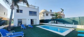 Chalet en venta en Zona Playa en Burriana