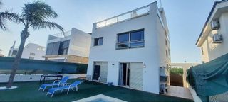 Chalet en venta en Zona Playa en Burriana