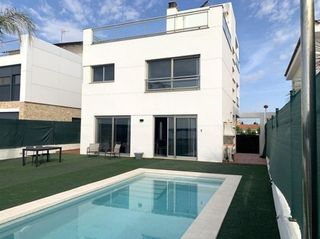 Chalet en venta en Zona Playa en Burriana