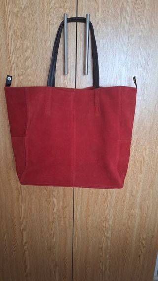 Bolso de ante rojo
