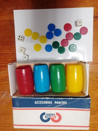 Fichas y dados Parchís años 80